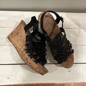 Maurice’s black wedge sandal